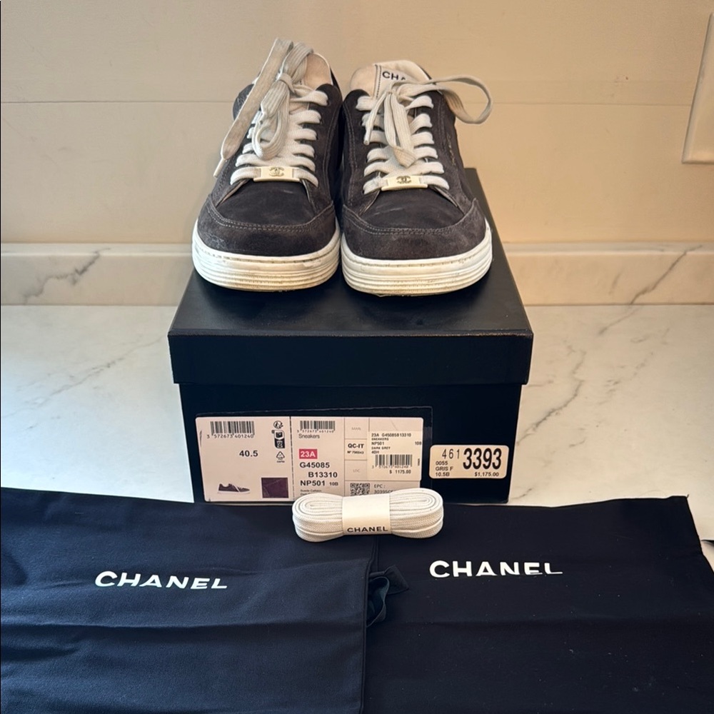 100% Authentic CHANEL 23A 2023 Suede CC Sport Sneakers Size 10.5 Us, 40.5 eu